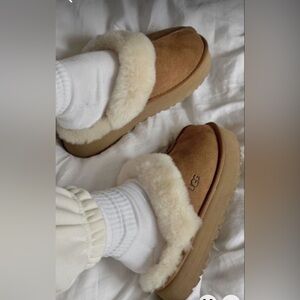 Women’s uggs platform fuzzy